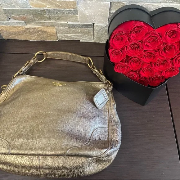 💯 Authentic Gold deerskin Prada hobo bag with Gold hardware - Picture 1 of 10